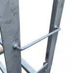 Transportgestell-für-Bierzeltgarnituren-leer-aufgeklappt-Detail-Griff